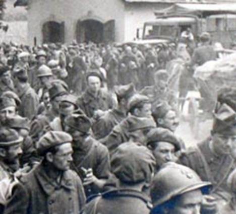 French POWs - Jun 1940.