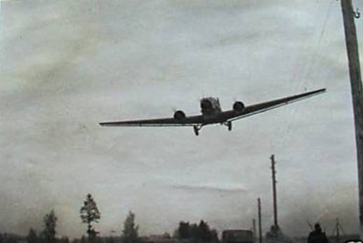 A Ju-52 flying over the road to Moscow ...