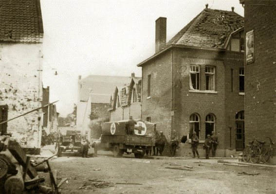 German troops on the streets of Eijsden.