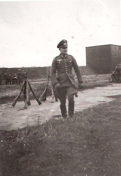 Bernhard Sauvant, Commander of 1. / PR 36 in Schweinfurt.