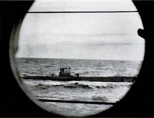 The U 27 seen through the Wacosta's porthole on September 9, 1939.<br />LIFE October 2, 1939.