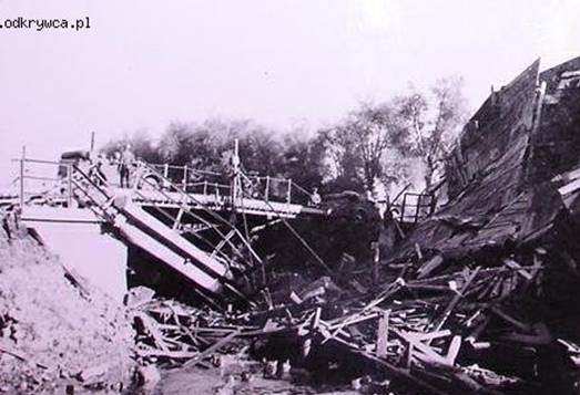 Roczpra: bridge destroyed...........................