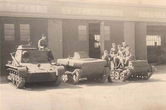 A Panzerbefehlswagen I Ausf. B (Sd.Kfz. 265) with a Borgward B II and B II amphibious (nicknamed Ente) ...................