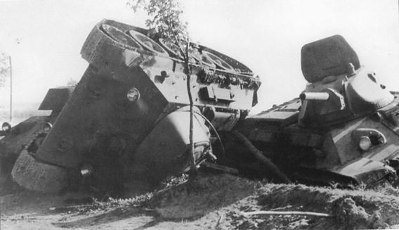 Another view of the T-34/76 of the 63rd Tank Reg..........................<br /> http://waralbum.ru/90779/