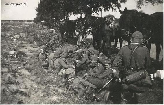 Mounted troops at rest, possibly of a reconnaissance detachment........................