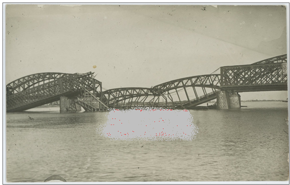 View of the destroyed bridge over the Dvina........................................<br />http://www.delcampe.net/page/item/id,0300487377,language,G.html