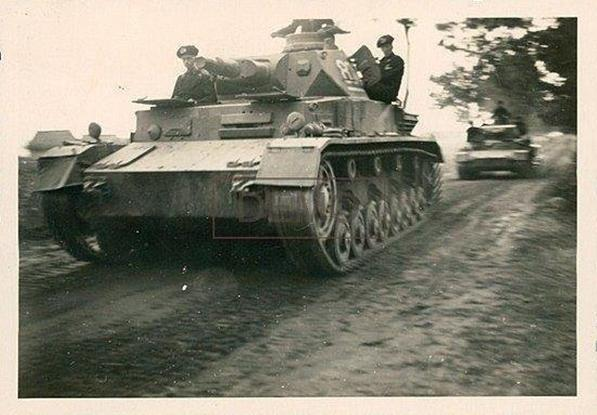 Here the Pzkw IV Ausf. C 800 rolling to a new area of operations ......................<br />http://odkrywca.pl/panzer-1939-czesc-12,701119.html