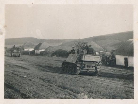 A column of Marder II Sd Kfz 132 on the move to the front....................................... ............