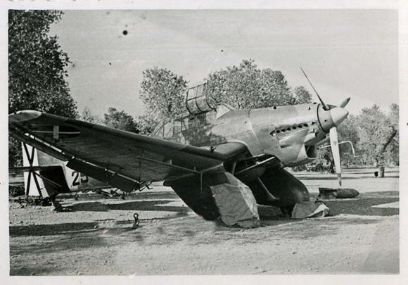 A Ju-87A Stuka on the ground at La Cenia.....................................................