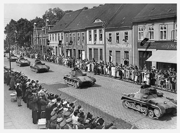 The PR 6 in the city of Neuruppin, June 14, 1936...................................<br />https://www.military-antiques-stockholm.com/product_info.php?products_id=3349