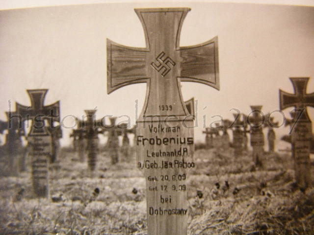 The grave as could be seen later.