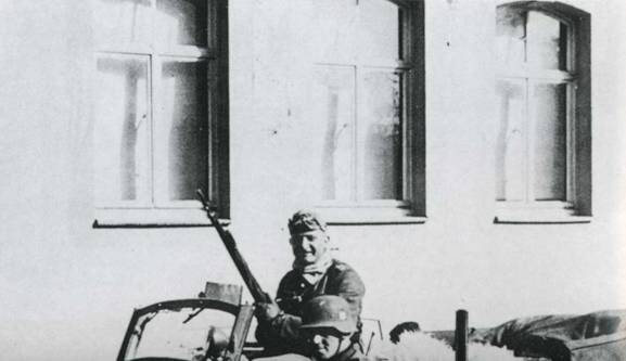 Hauptmann v. Lossow at Jauche - Mayo 14 1940.