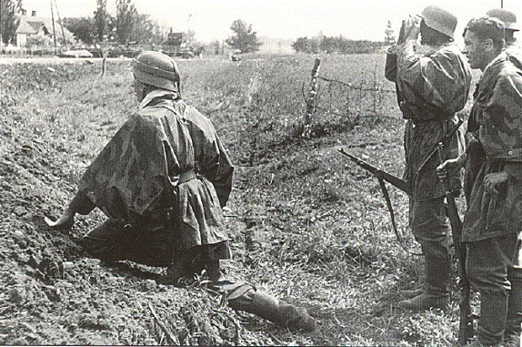 Looking for the enemy - Ukraine, summer 1941...