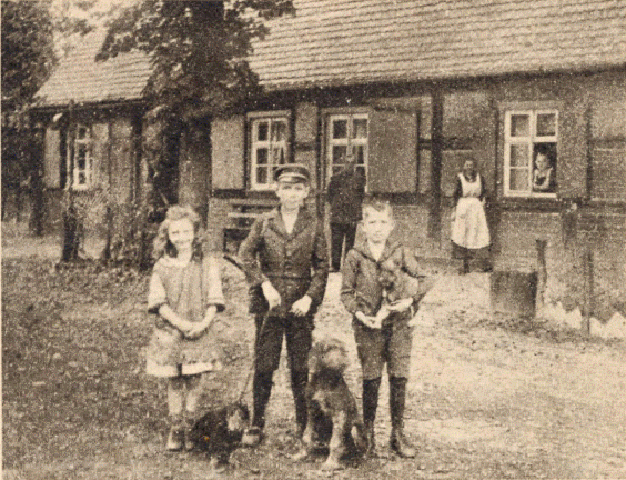 From his very early years he was passionate about hunting (Werner in the middle)... ....
