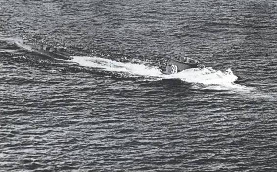 The U-39 diving (pre-war photo)......................