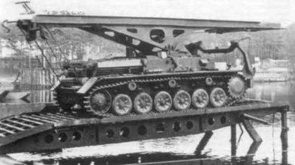 and this was mounted on a Pz Kw III chasis....a prototype?