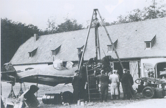 Maintenance of  the Bf-109D belonging to the Group's commander................