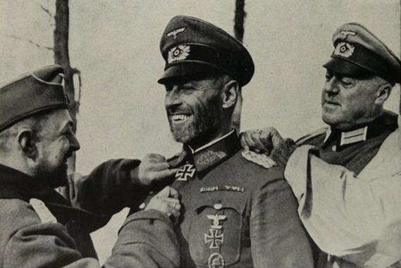 After the intense fighting of February, the 20th of that month, by radio message, the Führer awarded the Knight's Cross to Generalmajor Scherer ............ Two crosses were lost before reaching their destination, but the third could reach Cholm.