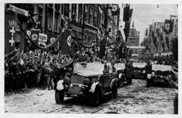 Führer's arrival at Danzig.........................