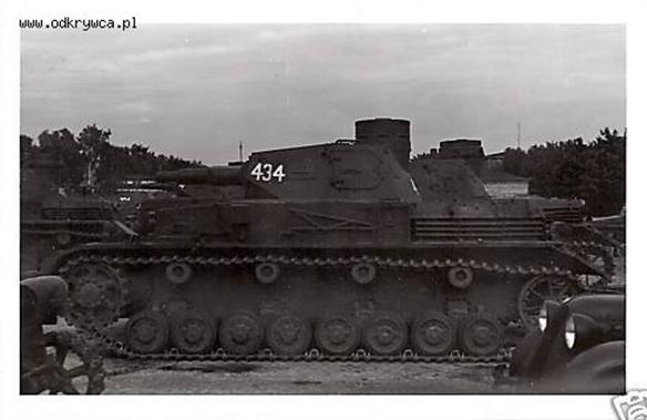 Close view of the Pz Kw IV Ausf. A Nº 434 (allegedly of PR 1 - 1. Pz)......................