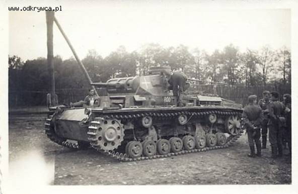 Panzerbefehlswagen III Ausf. D1 with its distinctive tubular antenna behind the fixed turret - Poland 1939 .........................