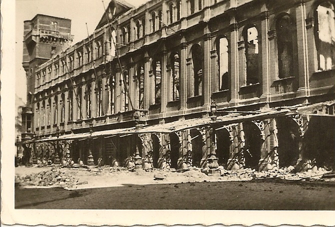 Oostende-oorlog-stadhuis-vernield1.jpg