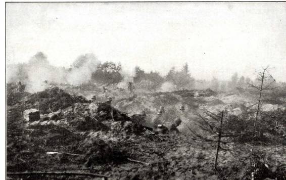 Battlefield at Uxhull, September 1, 1917 .............................................<br />http://www.ebay.ca/itm/Kampf-auf-dem-Schlachtfeld-bei-Uexkull-an-der-Duna-bei-Riga-1-Sept-1917-WW-I-/161933747527?hash=item25b400e547#ht_1259wt_684