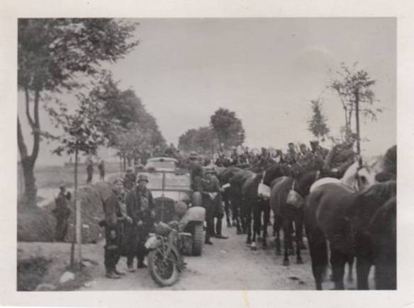 A column of Flak Rgt 33 on the road to Sobota on Bzura with a herd of horses............................... .<br />http://www.ebay.it/itm/Flak-Rgt-33-Vormarschstrase-in-Sobota-an-der-Bzura-vor-Lodz-Polen-1939-/391308170962?hash=item5b1bc8d6d2:g:eNAAAOSwo6lWNJwo