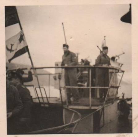 The U 255 in Tromsö, September 1943 - the flag belonged to the Akademik Sokalskij ..........................